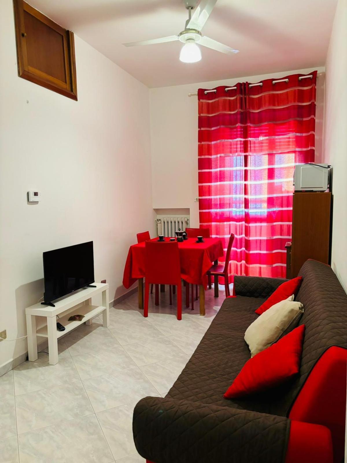 Matthias Central Rooms And Accomodation Bari Esterno foto