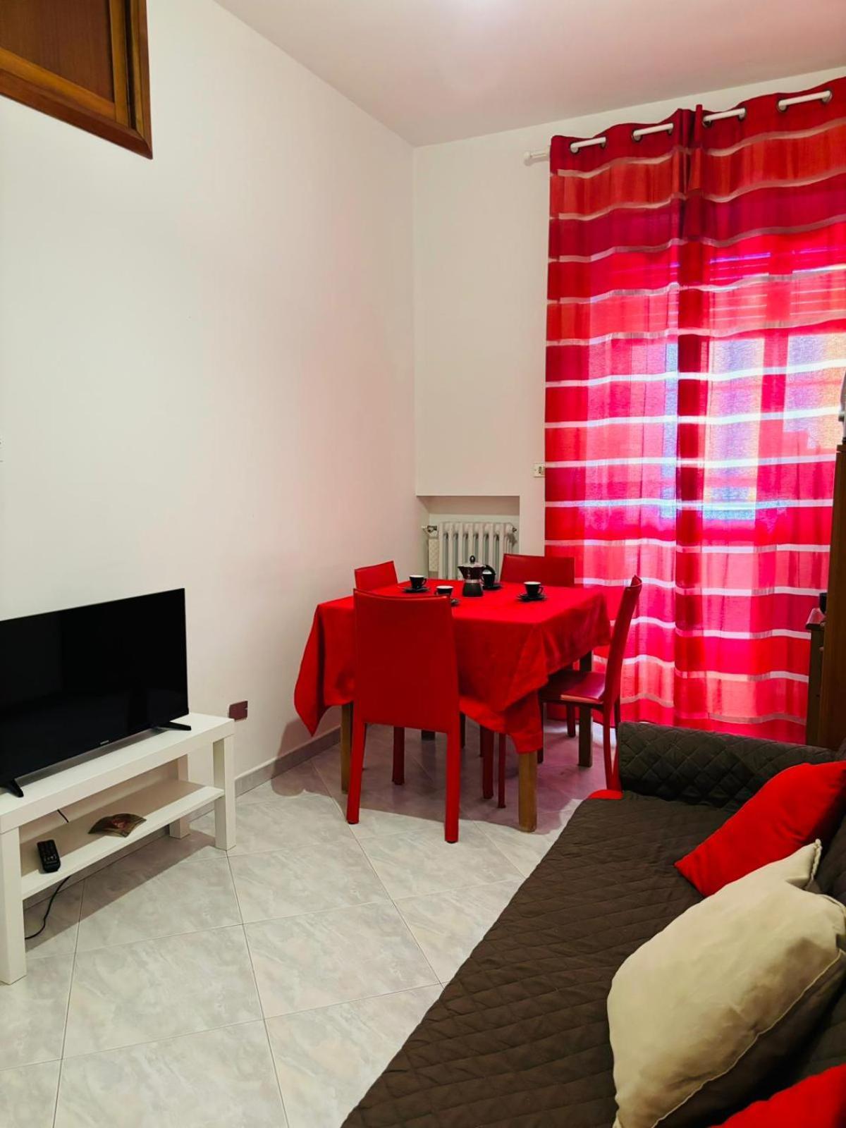 Matthias Central Rooms And Accomodation Bari Esterno foto