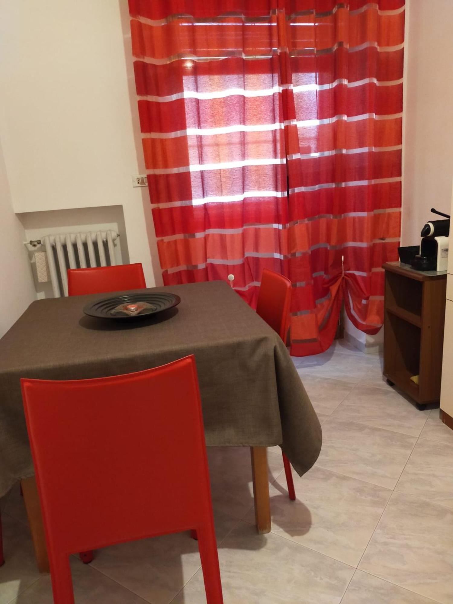 Matthias Central Rooms And Accomodation Bari Esterno foto